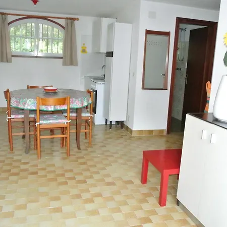 Apartment Mattinata 02 *